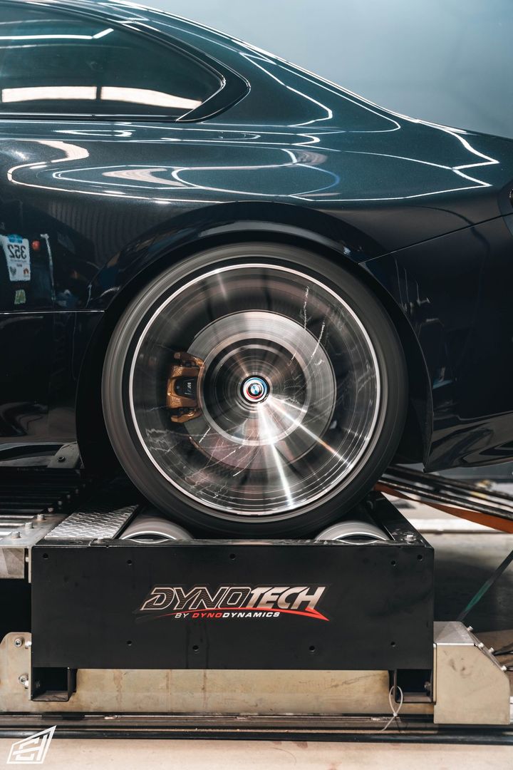 BMW wheel spinning on the dyno rollers