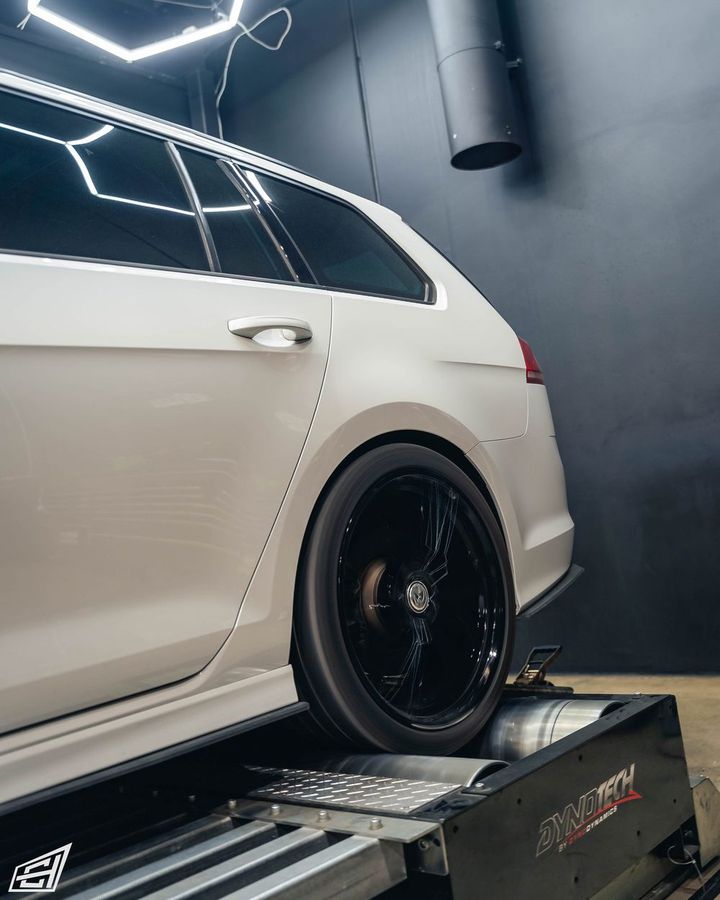White Volkswagen Golf R on the Dynotech dyno